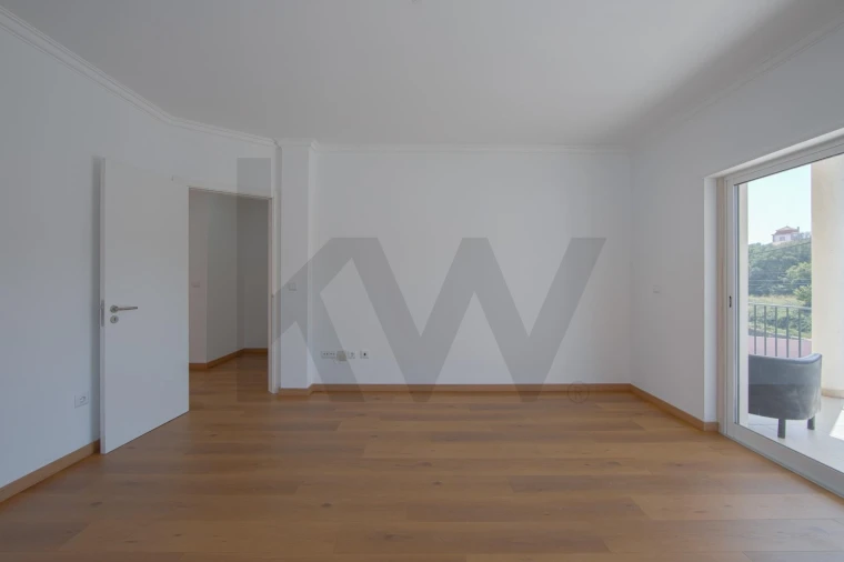 Apartamento T2 para Arrendamento em São Domingos de Rana Foto 29
