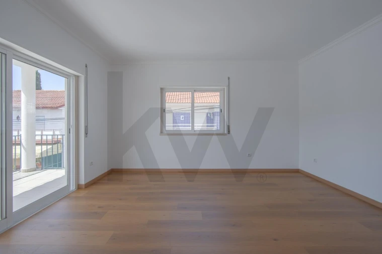 Apartamento T2 para Arrendamento em São Domingos de Rana Foto 30