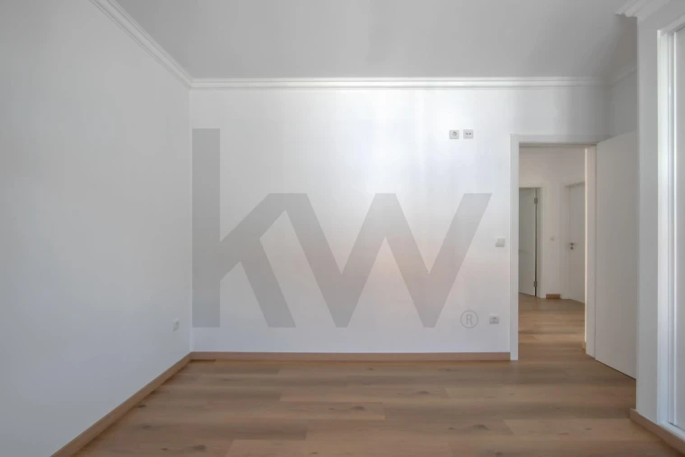 Apartamento T2 para Arrendamento em São Domingos de Rana Foto 24