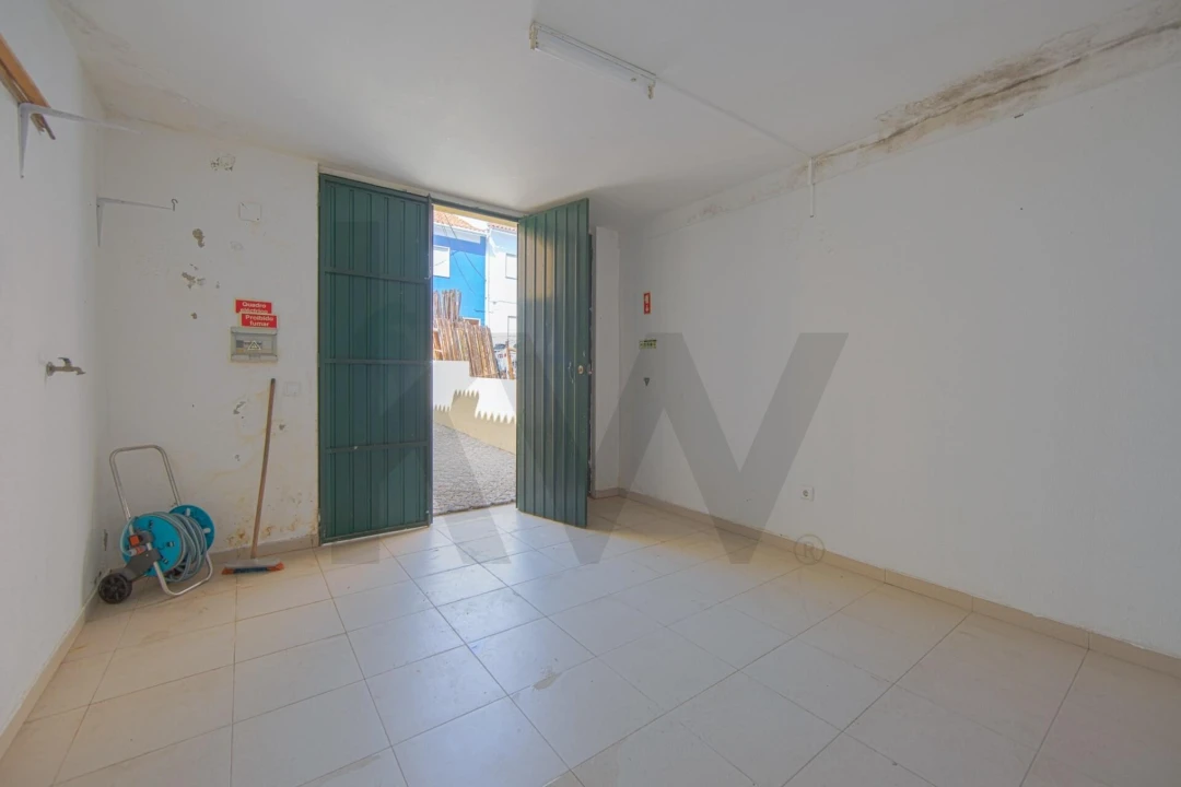 Apartamento T2 para Arrendamento em São Domingos de Rana Foto 6
