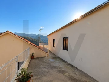 Moradia T3 para Venda em Cedrim e Paradela