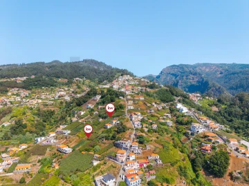 Terreno para Venda em Estreito de Camara de Lobos
