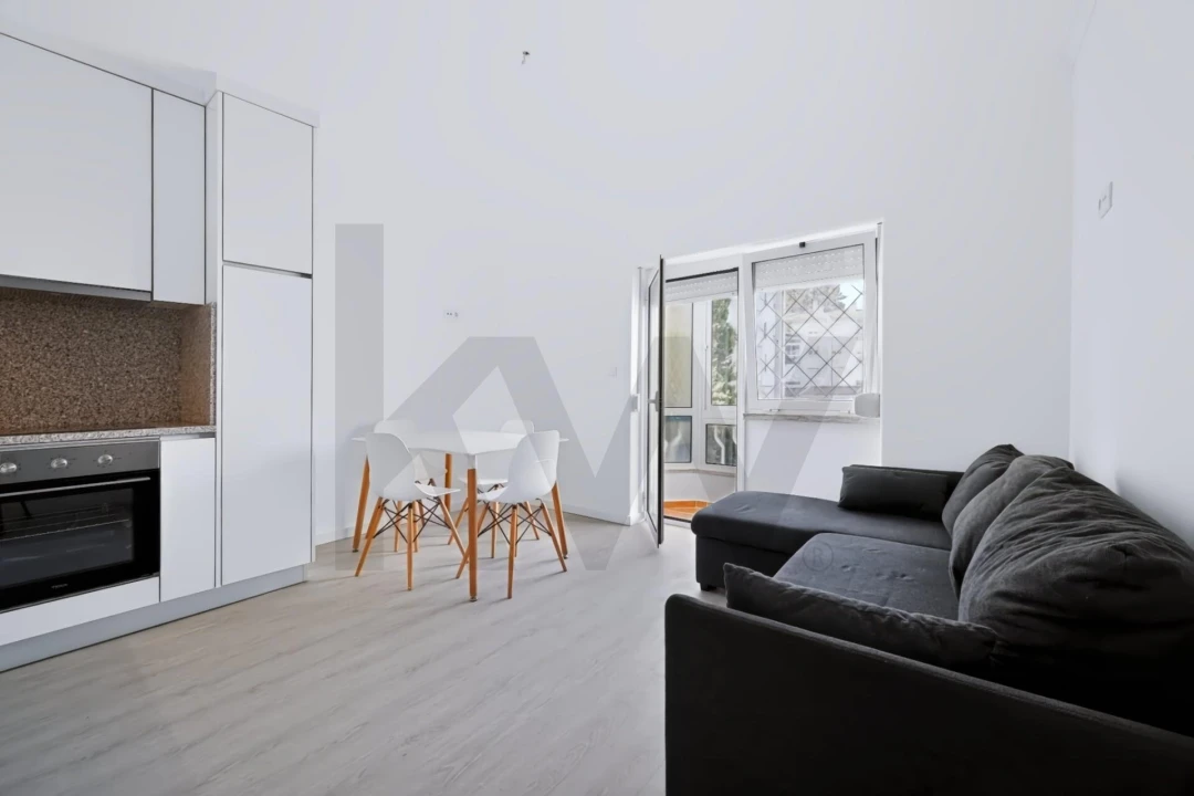 Apartamento T1 para Venda em Carcavelos e Parede Foto 2
