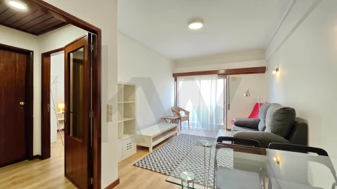 Apartamento T1 para Arrendamento em Glória e Vera Cruz