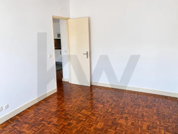 Apartamento T1 para Arrendamento em Arroios