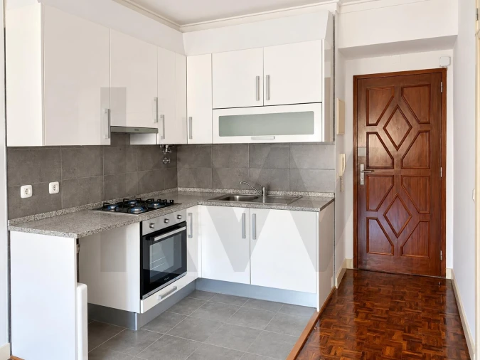 Apartamento T1 para Arrendamento em Arroios Foto 5