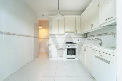 Apartamento T3 para Venda em Santo Antonio dos Olivais