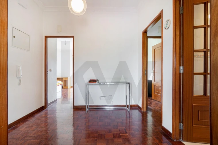 Apartamento T3 para Venda em Santo Antonio dos Olivais Foto 15