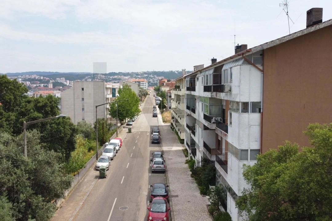 Apartamento T3 para Venda em Santo Antonio dos Olivais Foto 26