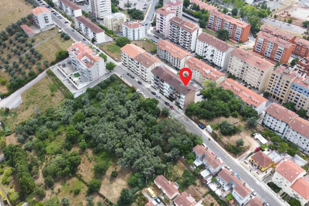 Apartamento T3 para Venda em Santo Antonio dos Olivais Foto 29