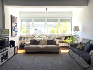 Apartamento T3 para Venda em Olivais