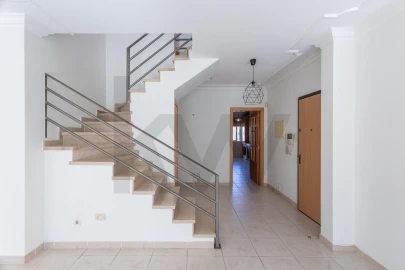 Apartamento T4 para Venda em Alcochete