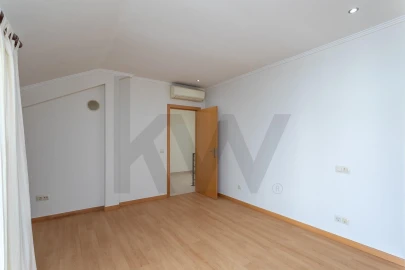 Apartamento T4 para Venda em Alcochete