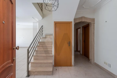 Apartamento T4 para Venda em Alcochete