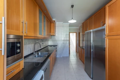 Apartamento T4 para Venda em Alcochete