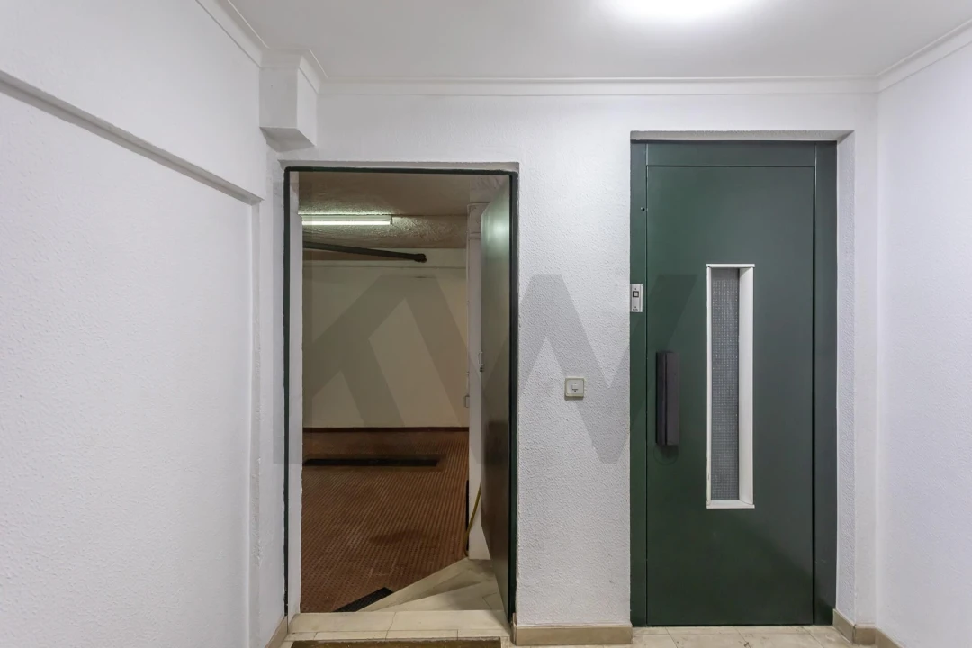 Apartamento T4 para Venda em Cascais e Estoril Foto 53