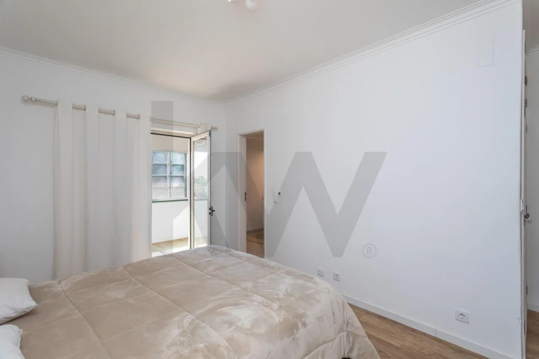 Apartamento T4 para Venda em Cascais e Estoril Foto 24