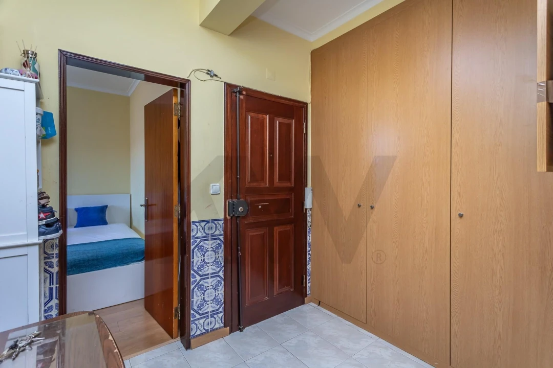 Apartamento T2 para Venda em Agualva e Mira-Sintra Foto 16