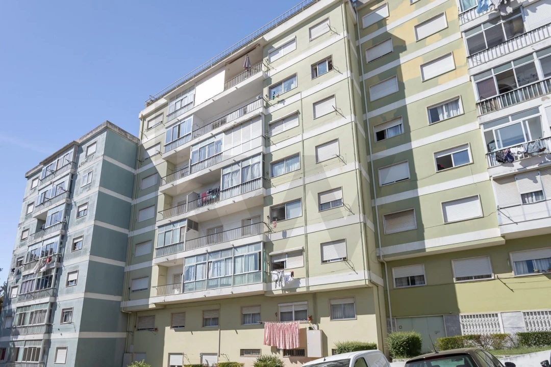 Apartamento T2 para Venda em Agualva e Mira-Sintra Foto 27