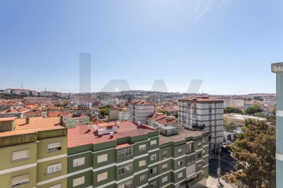 Apartamento T2 para Venda em Agualva e Mira-Sintra