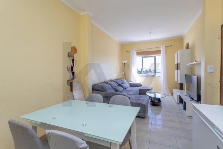 Apartamento T2 para Venda em Agualva e Mira-Sintra Foto 3