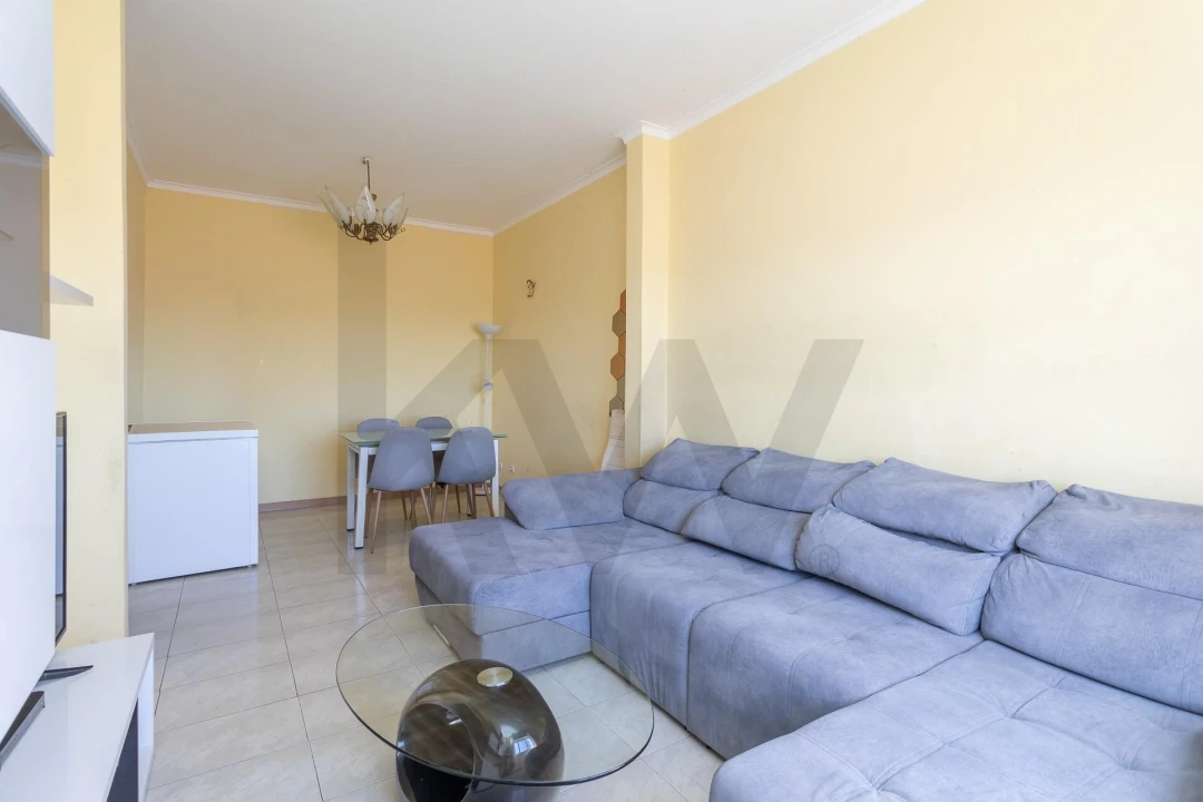 Apartamento T2 para Venda em Agualva e Mira-Sintra Foto 8
