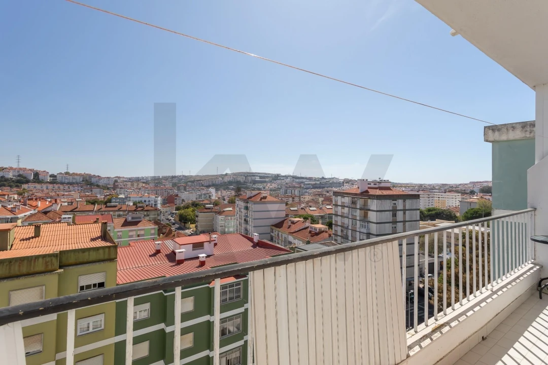 Apartamento T2 para Venda em Agualva e Mira-Sintra Foto 1