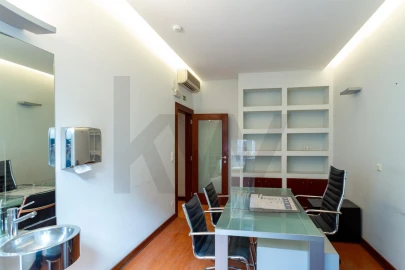Apartamento T5 para Venda em Avenidas Novas