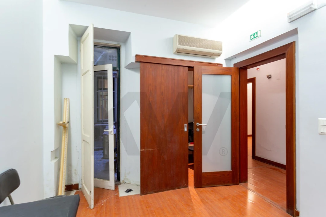 Apartamento T5 para Venda em Avenidas Novas Foto 22