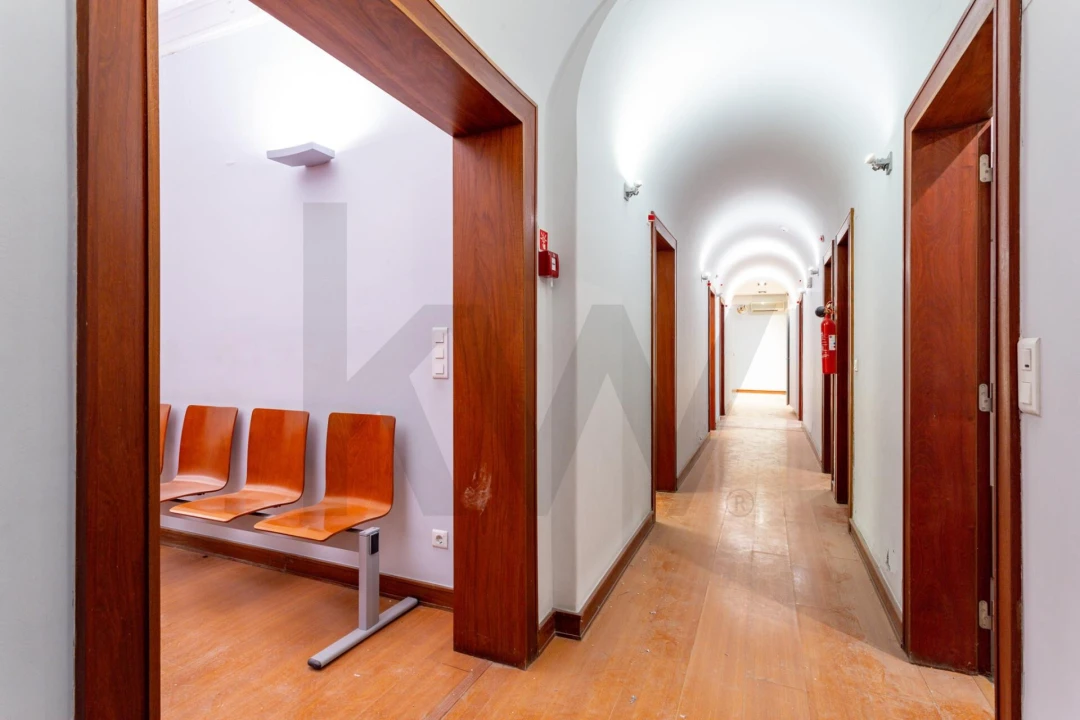 Apartamento T5 para Venda em Avenidas Novas Foto 34