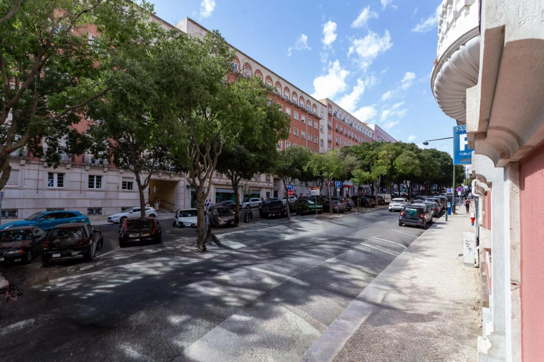 Apartamento T5 para Venda em Avenidas Novas Foto 10