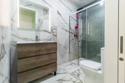 Apartamento T3 para Venda em Mafamude e Vilar do Paraíso