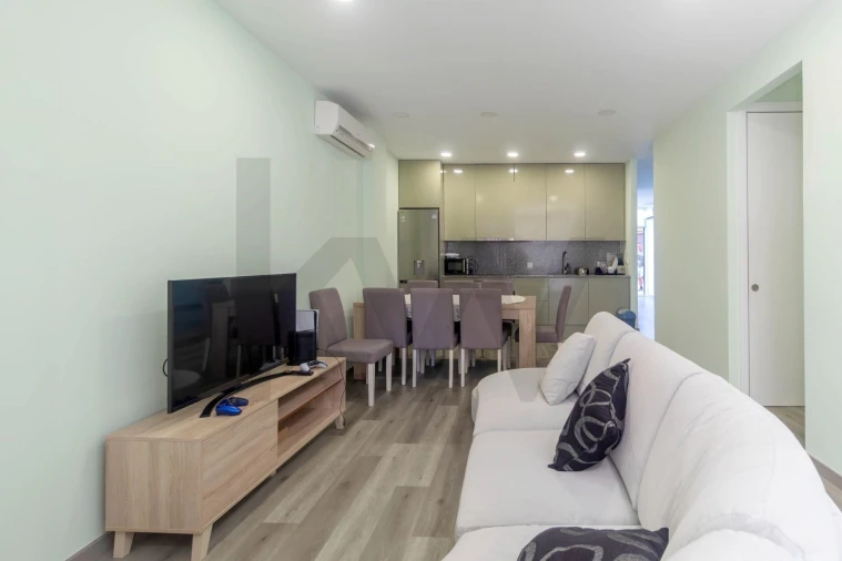 Apartamento T3 para Venda em Mafamude e Vilar do Paraíso Foto 3