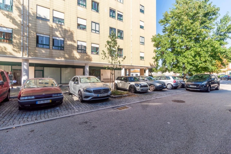 Apartamento T3 para Venda em Mafamude e Vilar do Paraíso Foto 31