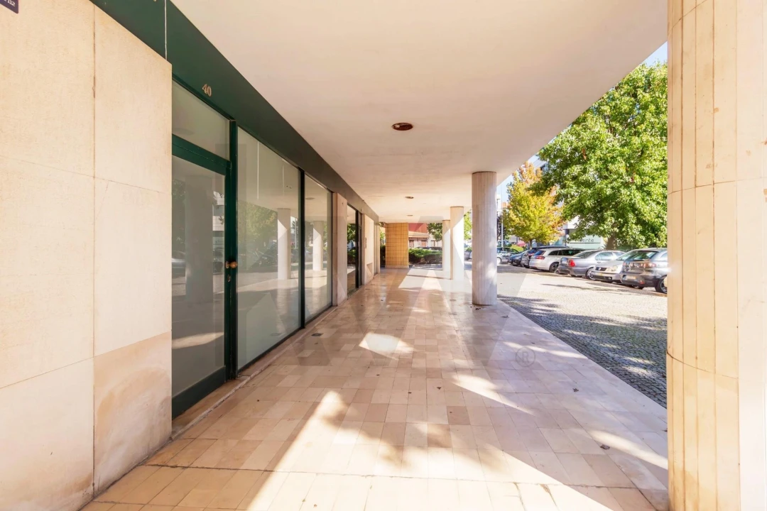 Apartamento T3 para Venda em Mafamude e Vilar do Paraíso Foto 29