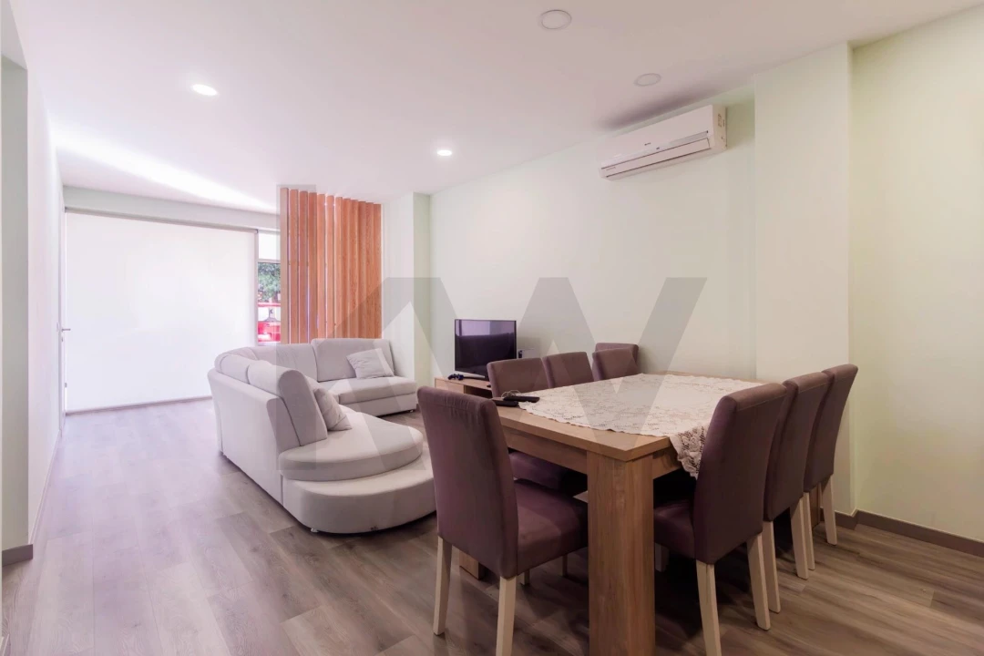 Apartamento T3 para Venda em Mafamude e Vilar do Paraíso Foto 8