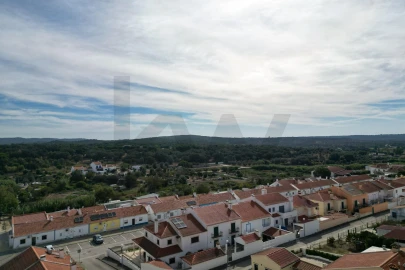 Moradia T2 para Venda em Santa Maria do Castelo e Santiago e Santa Susana