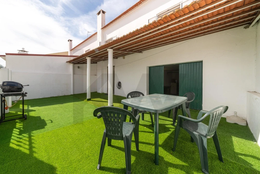 Moradia T2 para Venda em Santa Maria do Castelo e Santiago e Santa Susana Foto 24