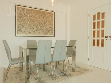 Apartamento T2 para Arrendamento em Cascais e Estoril