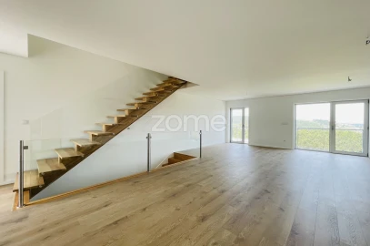 Moradia T3 para Venda em Gondifelos, Cavalões e Outiz