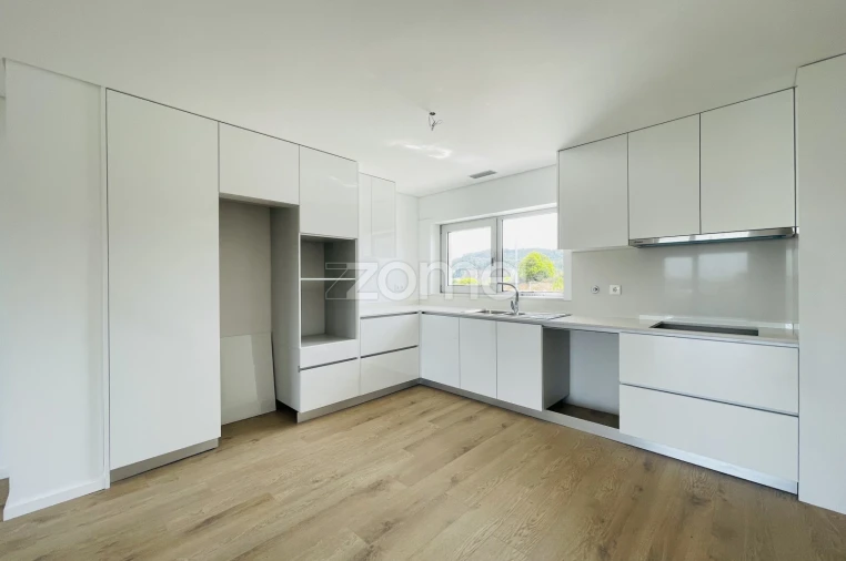 Moradia T3 para Venda em Gondifelos, Cavalões e Outiz Foto 6