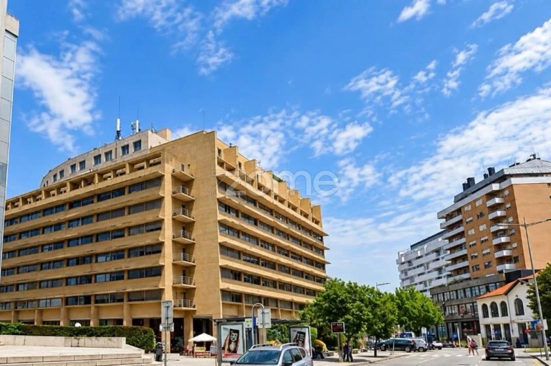 Escritório para Venda em Santa Marinha e São Pedro da Afurada Foto 5