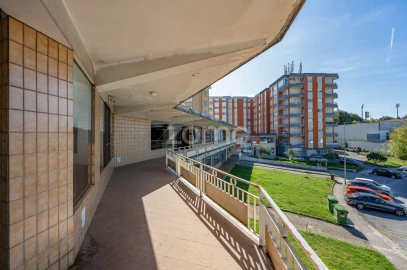 Apartamento T1 para Venda em Santo Tirso, Couto (Santa Cristina e São Miguel) e Burgães