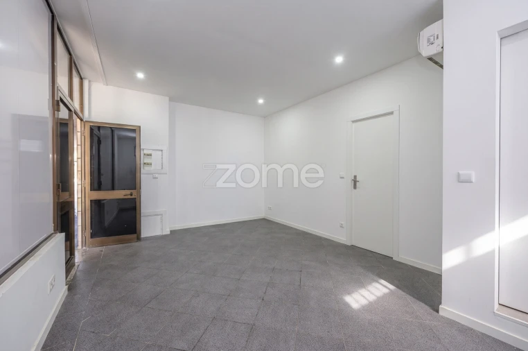 Apartamento T1 para Venda em Santo Tirso, Couto (Santa Cristina e São Miguel) e Burgães Foto 9