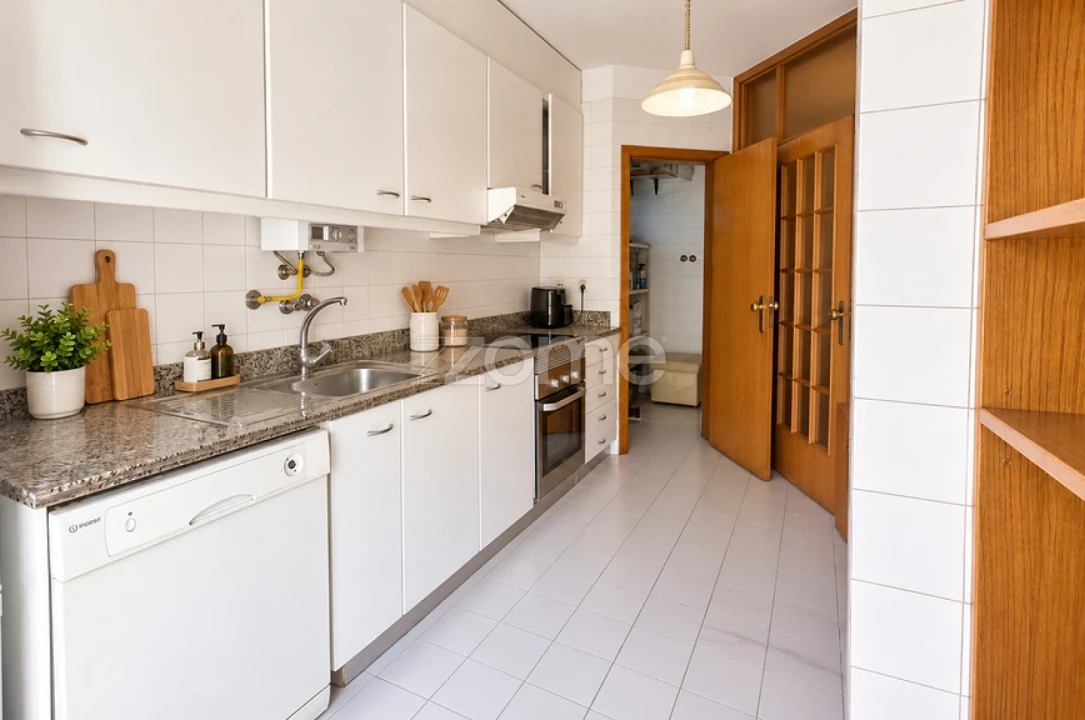 Apartamento T2 para Venda em Rio Tinto Foto 3
