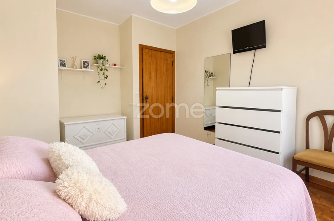 Apartamento T2 para Venda em Rio Tinto Foto 14
