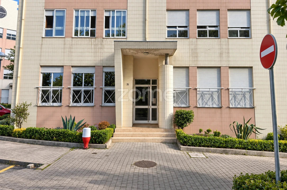Apartamento T2 para Venda em Rio Tinto Foto 1