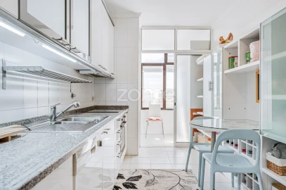 Apartamento T2 para Venda em São Felix da Marinha