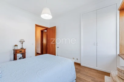Apartamento T2 para Venda em São Felix da Marinha