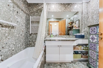 Apartamento T2 para Venda em São Felix da Marinha